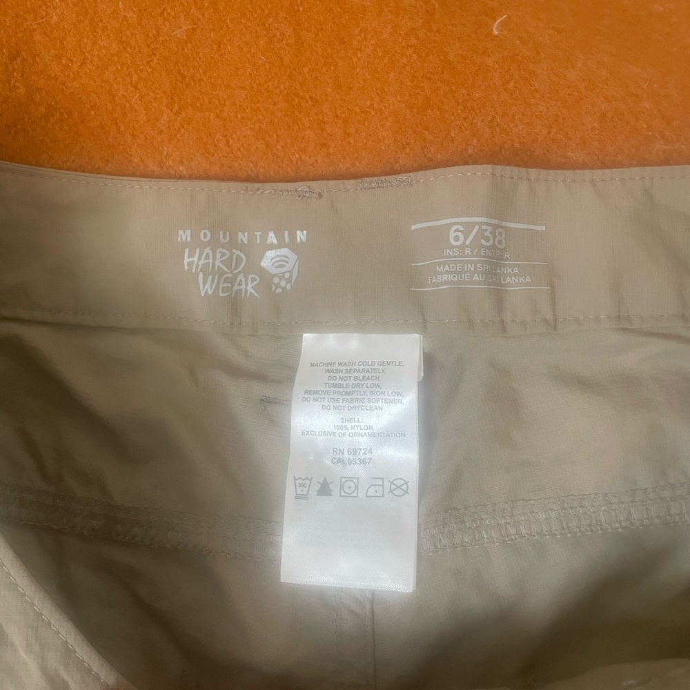 Mountain Hardwear Women's 6/38 Tan Hiking Pants Lightweight Quick Dry EXCELLENT - Picture 5 of 5
